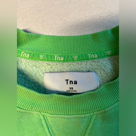 Aritzia - Picture 1 of 2